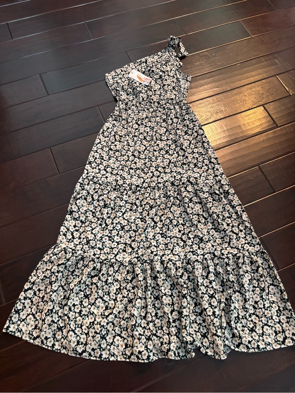 NWT - Pretty Garden Floral One Shoulder Maxi Dress w/Ruffle Detail Size Small